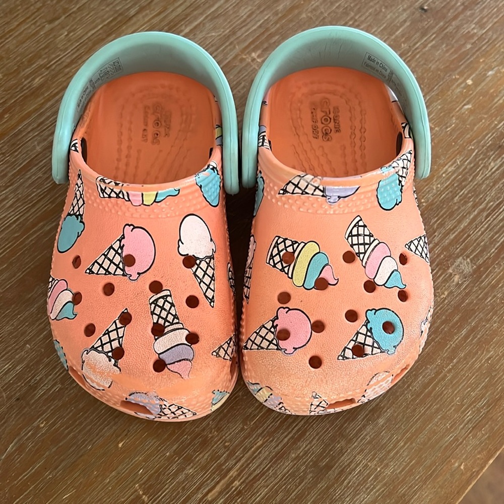 Toddler Ice Cream Crocs size 6